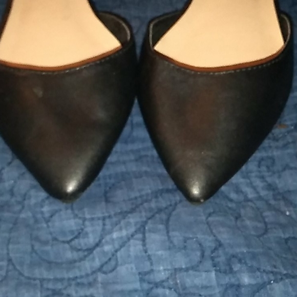 Shoes - Picture 4 of 6